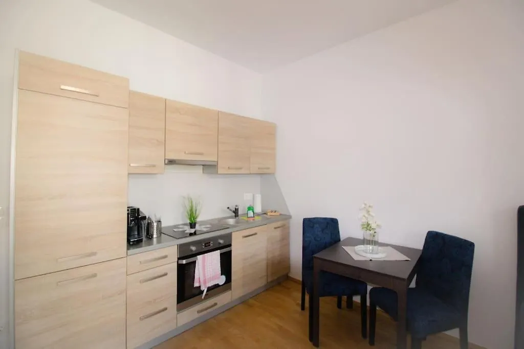 Klein & Gemuetlich L Lf15 Apartment Vienna Austria